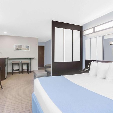 Microtel Inn & Suites Bath Exterior foto